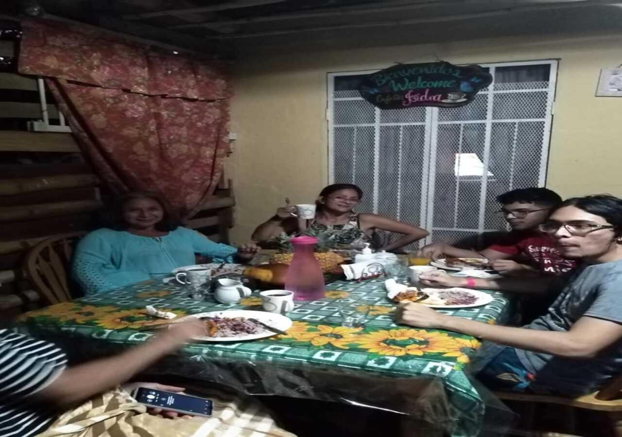 Hostal Familiar El Angel Panama B&B Pajonal Arriba エクステリア 写真
